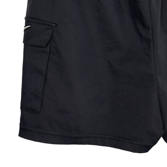 Nike Cargo Shorts Womens Medium Utility Streetwear Gorpcore Techwear Sporty - Picture 6 of 8
